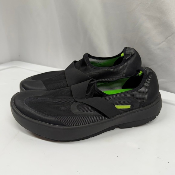 OOFOS‎ Men's $150 OOmg Low Fiber Black Slip On Comfort Sneaker Sz 11.5
